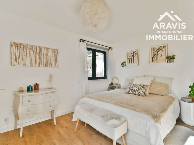 Appartement Thônes - 3 chambres - 107m²