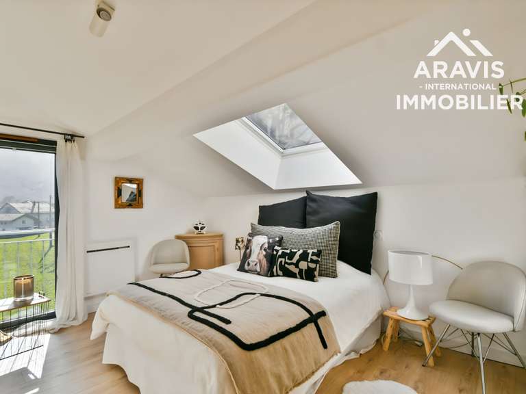 Appartement Thônes - 3 chambres - 107m²