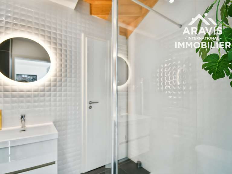 Appartement Thônes - 3 chambres - 107m²