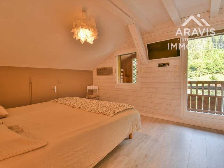 Maison Thônes - 4 chambres - 234m²