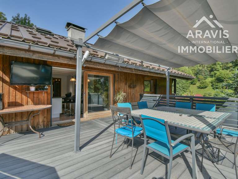 Maison Thônes - 4 chambres - 234m²