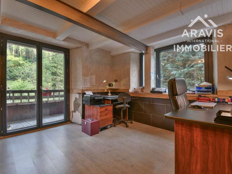 Maison Thônes - 4 chambres - 234m²