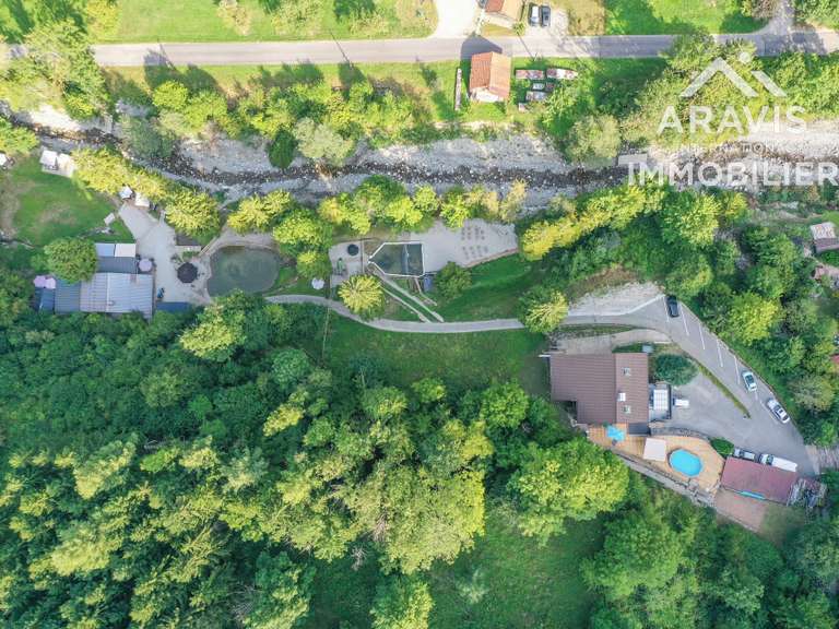 Maison Thônes - 4 chambres - 234m²