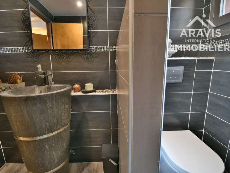 Maison Thônes - 4 chambres - 234m²