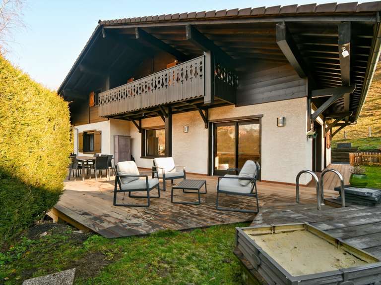 Maison Thônes - 5 chambres - 195m²