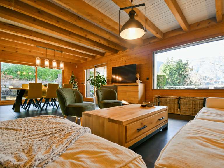 House Thônes - 5 bedrooms - 195m²