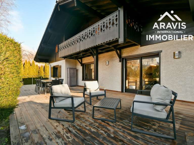 House Thônes - 5 bedrooms - 195m²