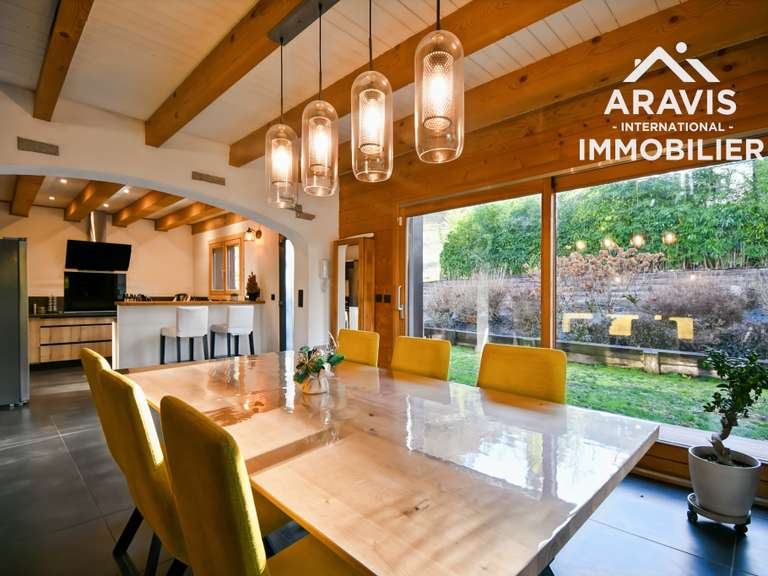 House Thônes - 5 bedrooms - 195m²