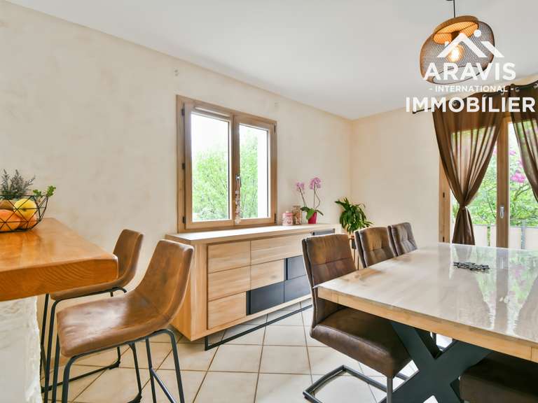 Maison Thônes - 4 chambres - 159m²