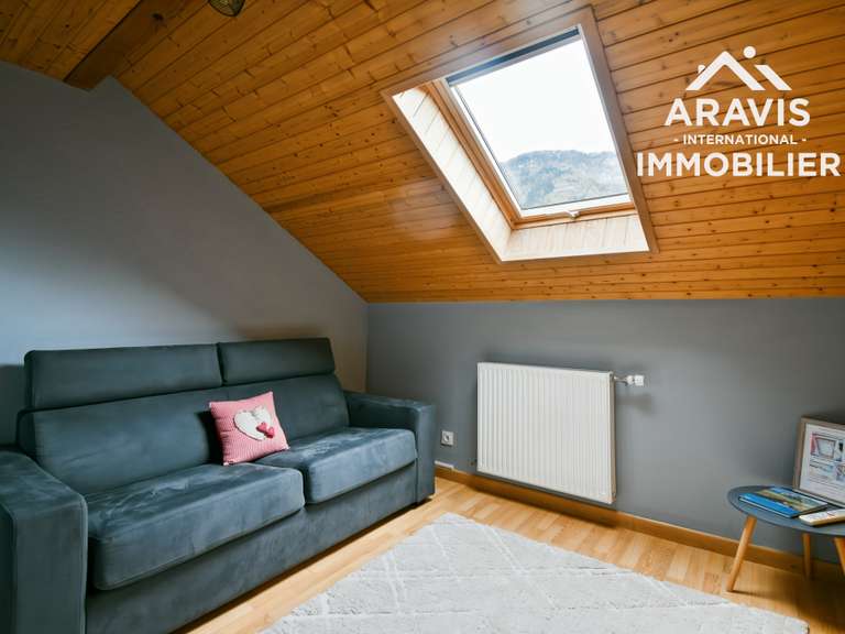 Maison Thônes - 4 chambres - 159m²