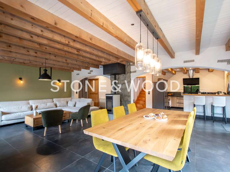 Maison Thônes - 5 chambres - 195m²