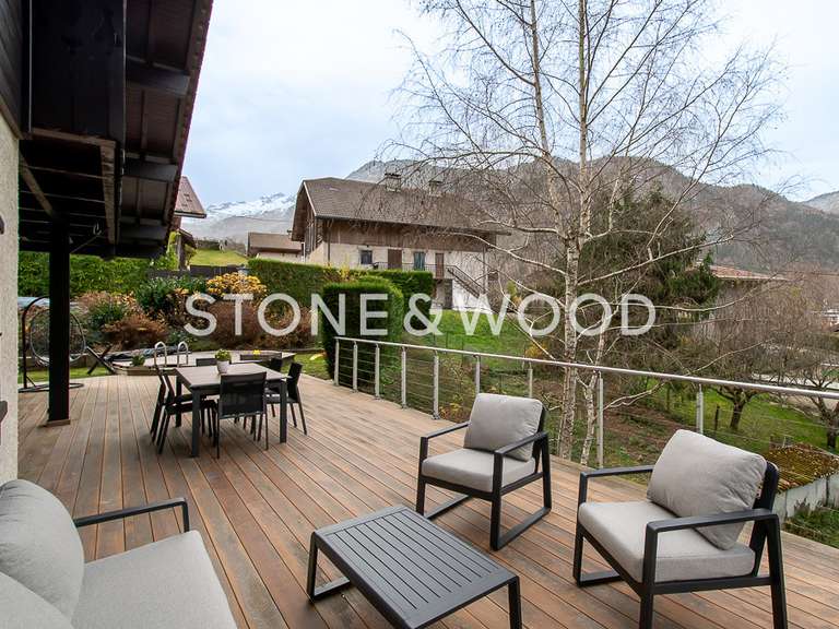 Maison Thônes - 5 chambres - 195m²