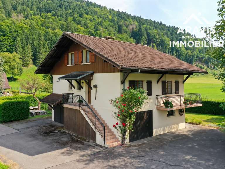 Maison Thônes - 5 chambres - 175m²