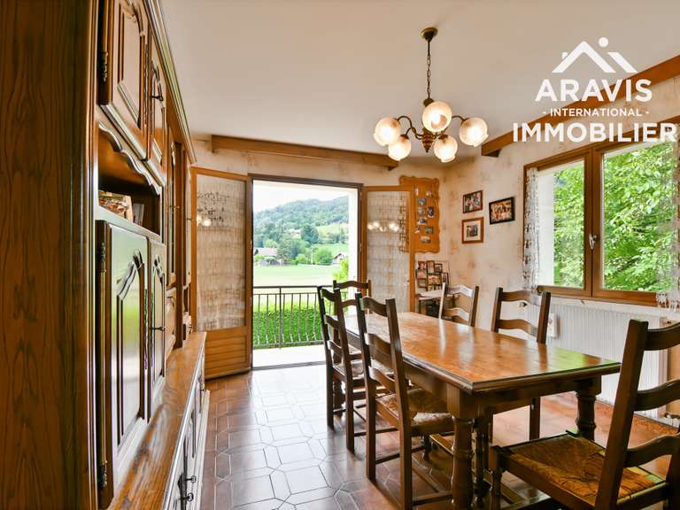 Maison Thônes - 5 chambres - 175m²