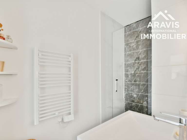 House Thônes - 3 bedrooms - 107m²