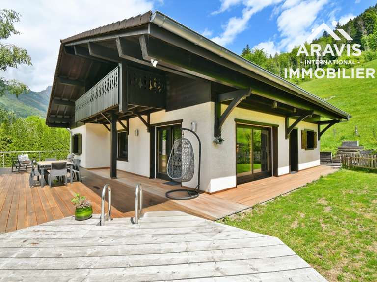 Maison Thônes - 5 chambres - 195m²