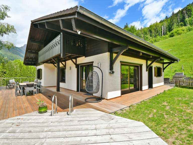Maison Thônes - 5 chambres - 195m²
