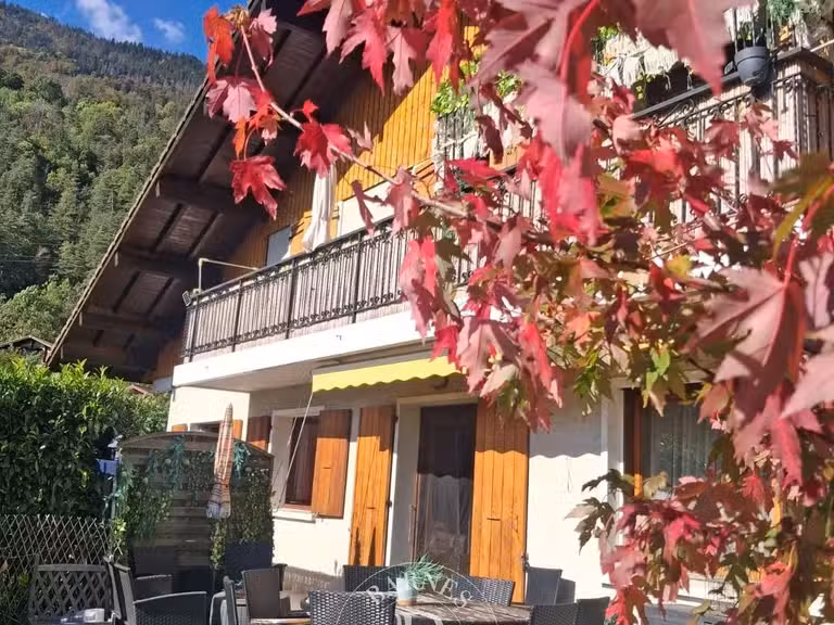 Maison Thônes - 6 chambres - 201m²