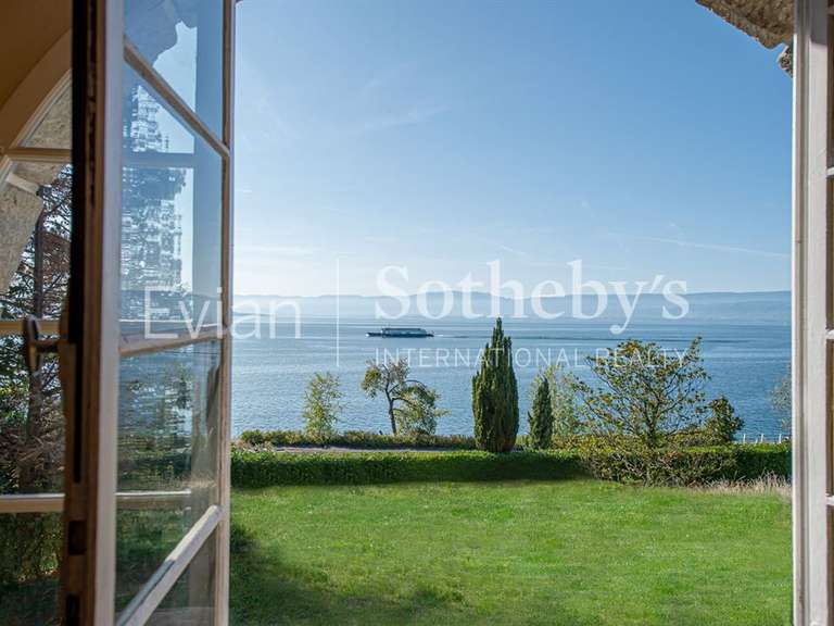 House Thonon-les-Bains - 4 bedrooms - 203m²
