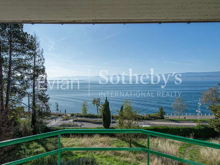 Maison Thonon-les-Bains - 4 chambres - 203m²