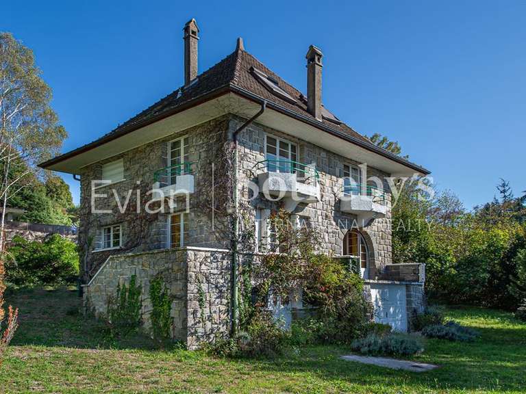 House Thonon-les-Bains - 4 bedrooms - 203m²