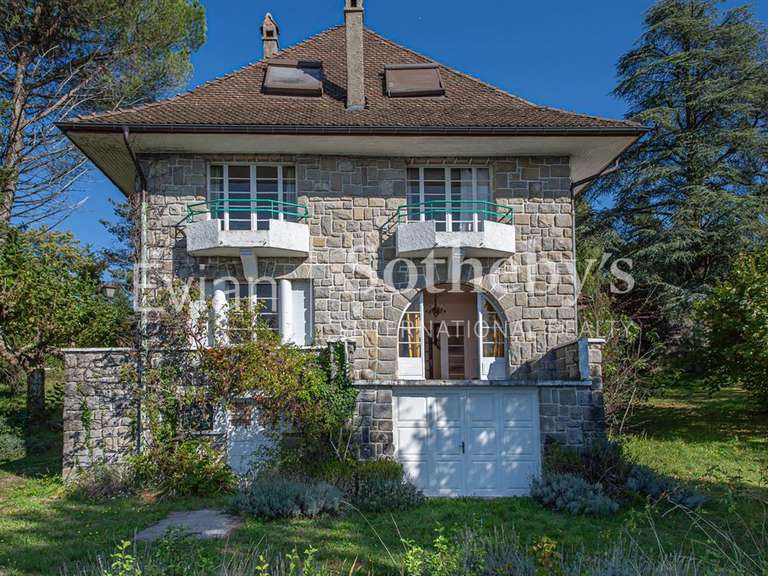 House Thonon-les-Bains - 4 bedrooms - 203m²