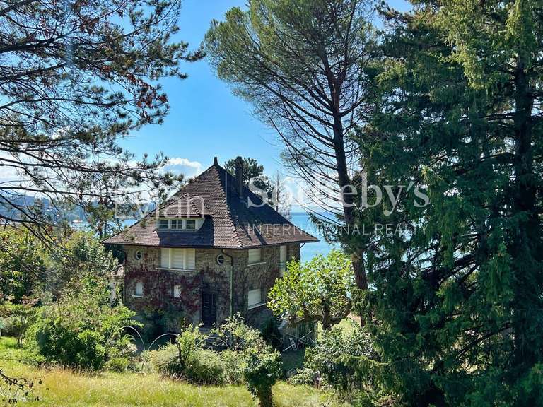 Maison Thonon-les-Bains - 4 chambres - 203m²