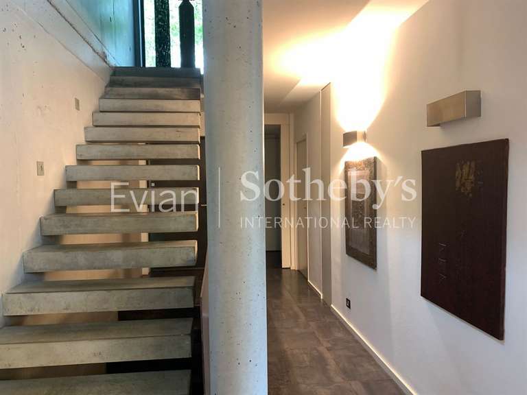 House Thonon-les-Bains - 4 bedrooms - 219m²