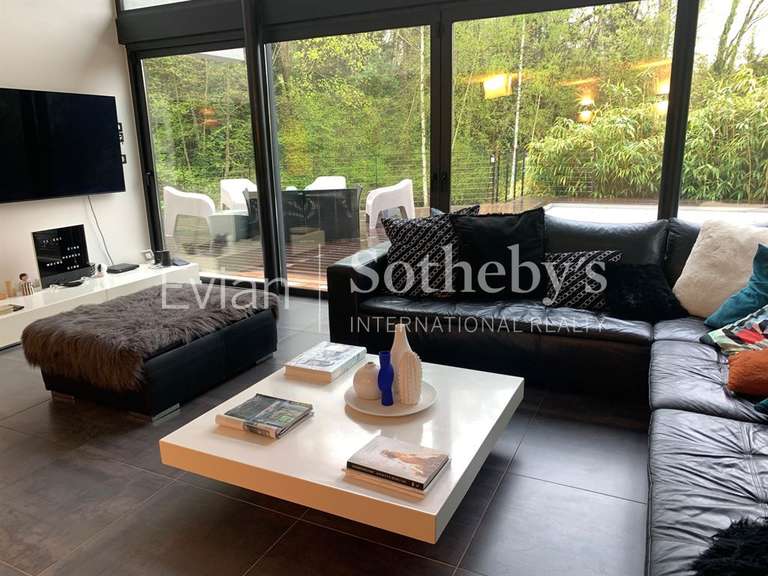 House Thonon-les-Bains - 4 bedrooms - 219m²