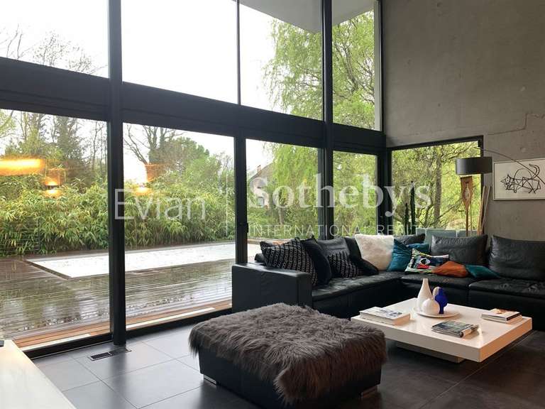 House Thonon-les-Bains - 4 bedrooms - 219m²