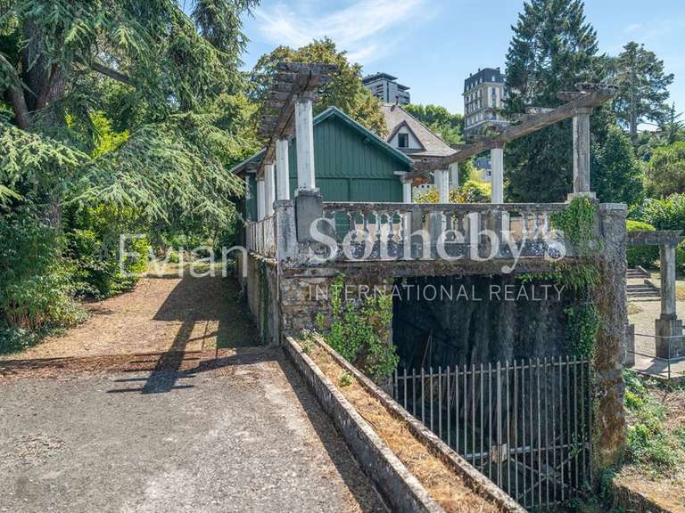 Maison Thonon-les-Bains - 14 chambres - 527m²