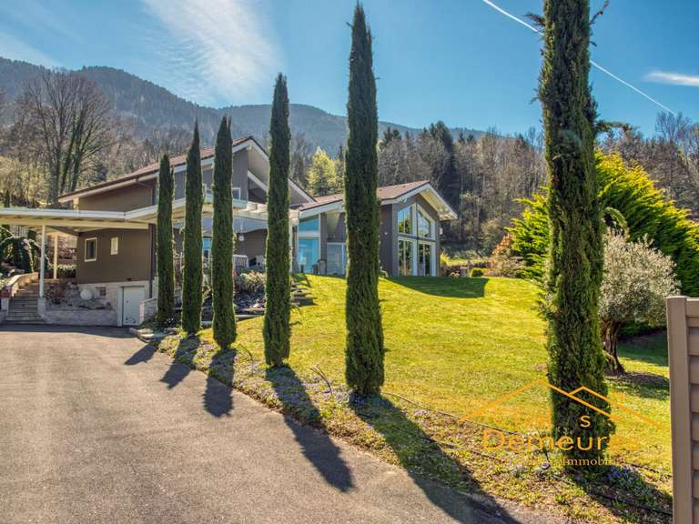 Maison Thonon-les-Bains - 4 chambres - 388m²