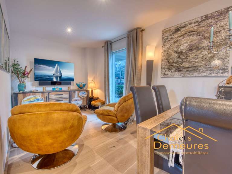 Maison Thonon-les-Bains - 4 chambres - 388m²