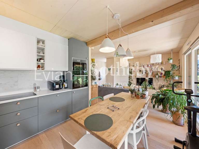 Maison Thonon-les-Bains - 6 chambres - 225m²