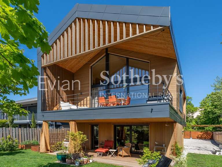 Maison Thonon-les-Bains - 6 chambres - 225m²