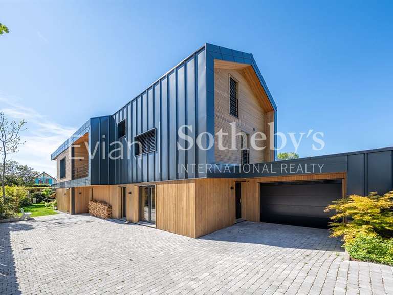 Maison Thonon-les-Bains - 6 chambres - 225m²