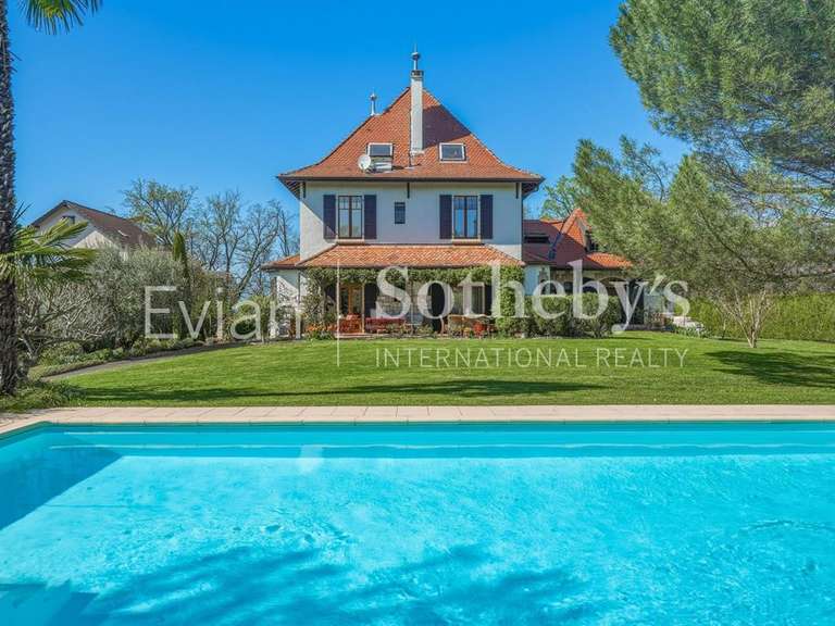 Maison Thonon-les-Bains - 4 chambres - 417m²