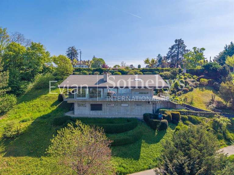 Maison Thonon-les-Bains - 5 chambres - 306m²