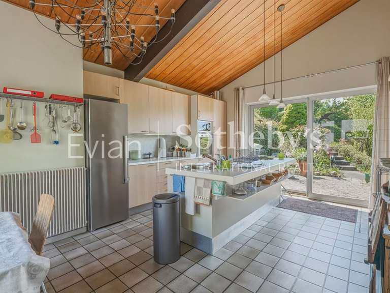 Maison Thonon-les-Bains - 5 chambres - 306m²
