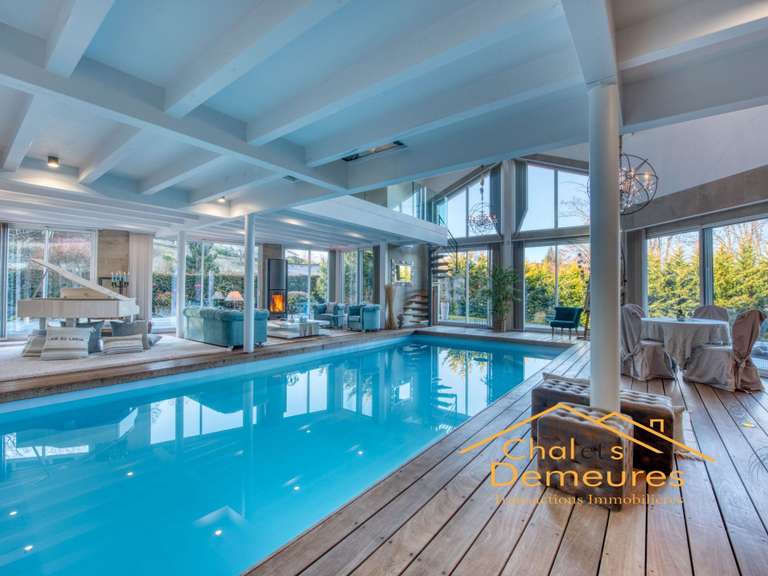 House Thonon-les-Bains - 4 bedrooms - 388m²