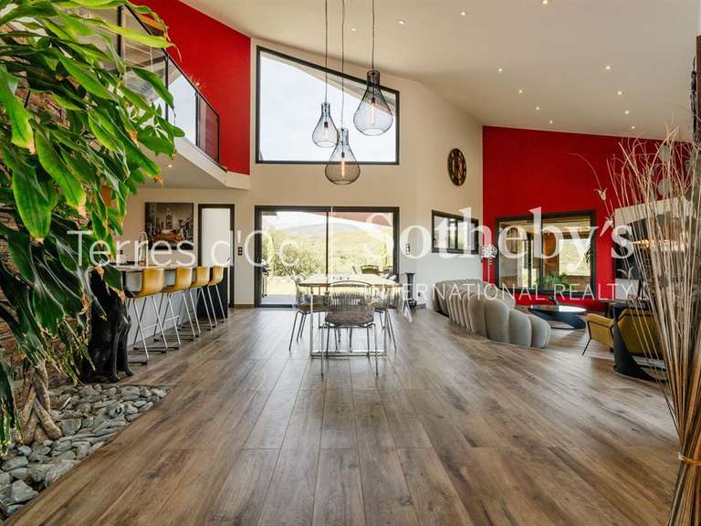 Maison Thuir - 4 chambres - 235m²