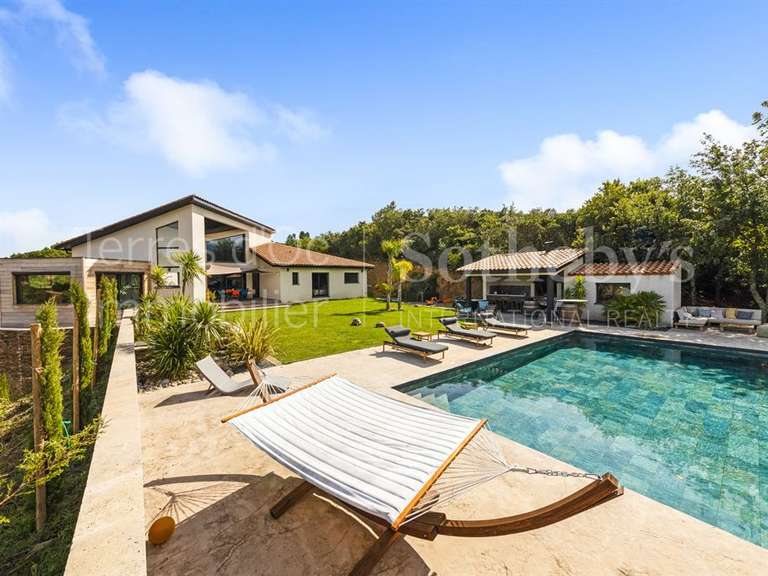 Maison Thuir - 4 chambres - 200m²