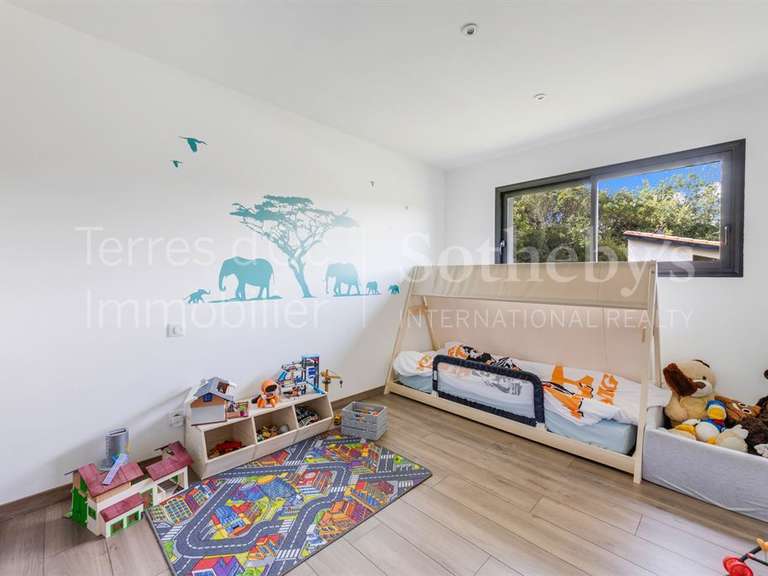 Maison Thuir - 4 chambres - 200m²