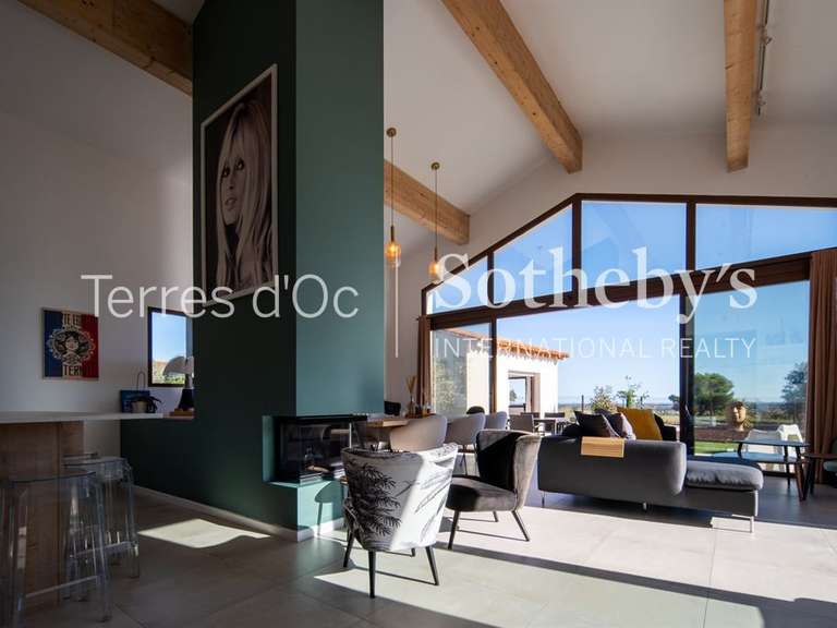 Maison Thuir - 5 chambres - 160m²