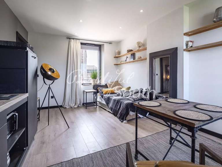 Maison Thuir - 4 chambres - 263m²