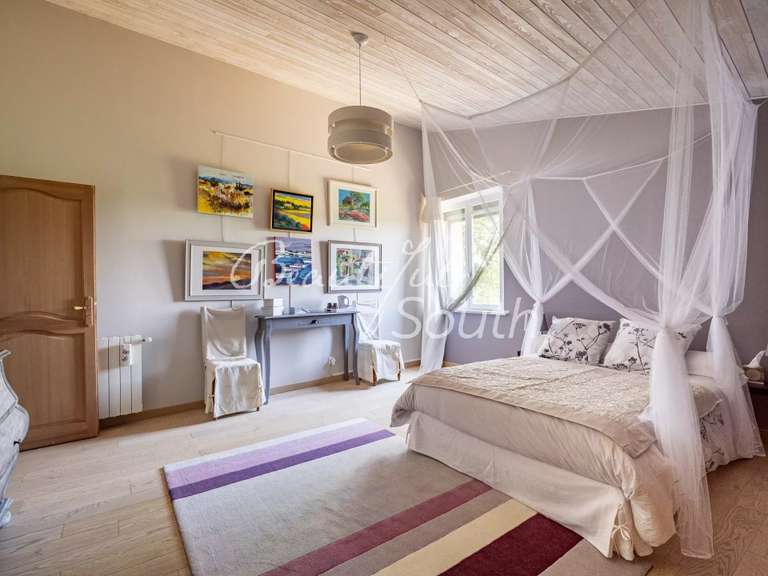 Maison Thuir - 5 chambres - 384m²