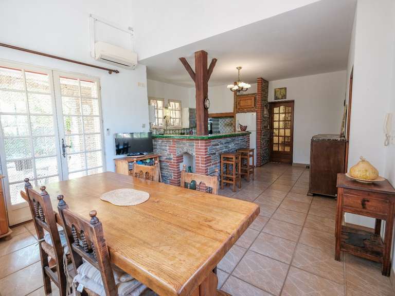 Maison Thuir - 6 chambres - 322m²