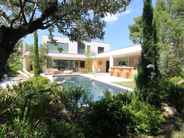 Villa Thuir - 4 chambres - 251m²