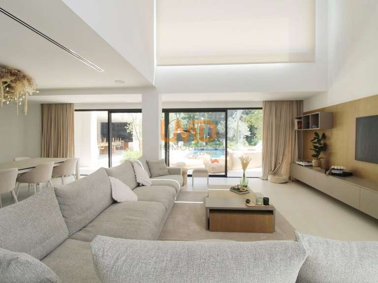 Villa Thuir - 4 chambres - 251m²