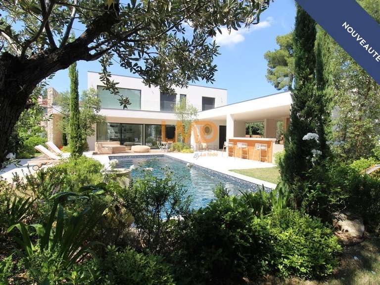 Villa Thuir - 4 chambres - 251m²